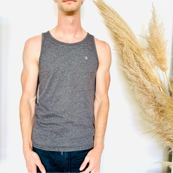 MENS VOLCOM Dark Heather Grey Gray Sleeveless Tank Top Relaxed Tee Shirt M - Picture 1 of 10